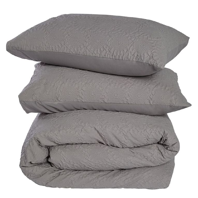 Living & Co Duvet Cover Set Embossed Floral Queen, , hi-res