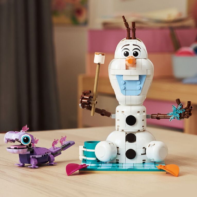LEGO Disney Princess Olaf and Brunis Picnic Fun 43287, , hi-res