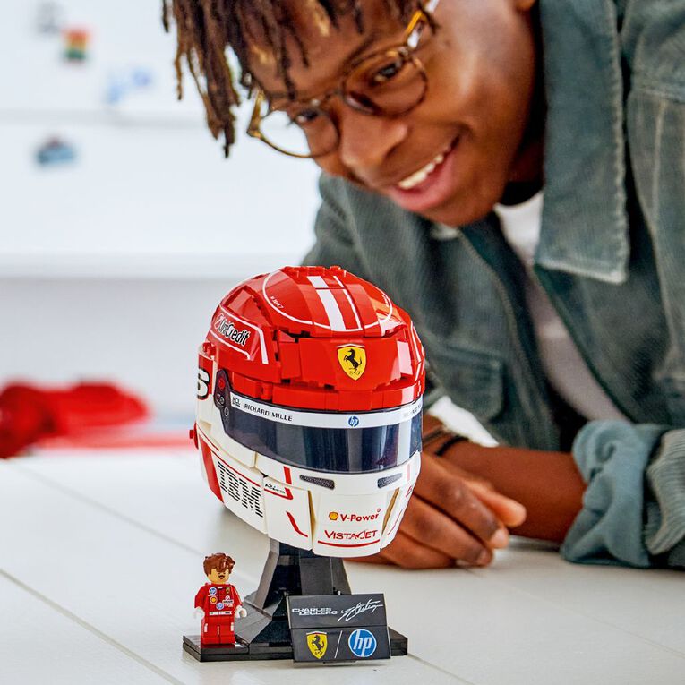 LEGO Editions Formula 1 Scuderia Ferrari HP Charles Leclerc Helmet 43014, , hi-res