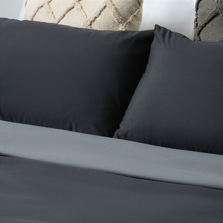 Living & Co Duvet Cover Set Microfibre Reversible Black/Grey Single, , hi-res