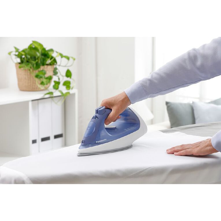 Panasonic Ceramic Soleplate Steam Iron 2400W NI-S530ASJ, , hi-res