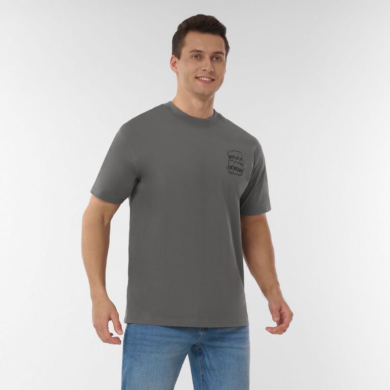 H&H Men's Relaxed Fit Graphic Tee, Grey Dark Fist, hi-res