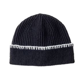 H&H Women's Blanket Stitch Beanie