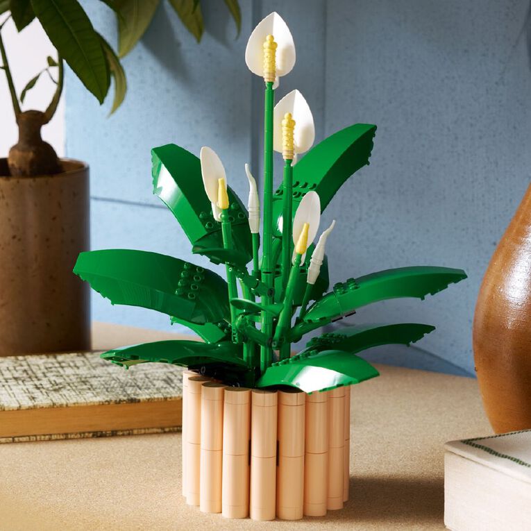 LEGO Botanicals Peace Lilly 11504, , hi-res