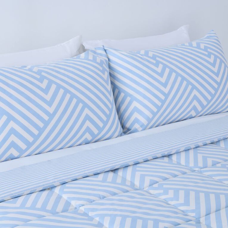 Living & Co 3 Piece Comforter Set Chevron Blue King, Blue, hi-res