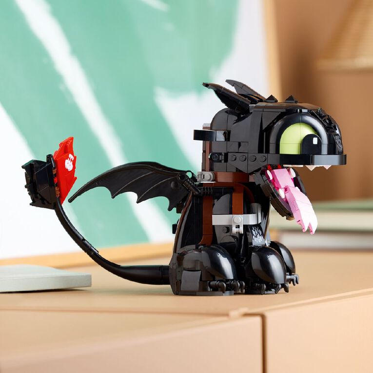 LEGO Icons How to Train Your Dragon Toothless 10375, , hi-res