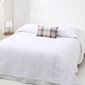 Living & Co Coverlet Patterned Parma White Queen