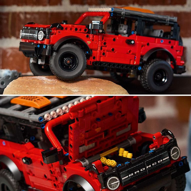 LEGO Technic Ford Bronco SUV 42213, , hi-res