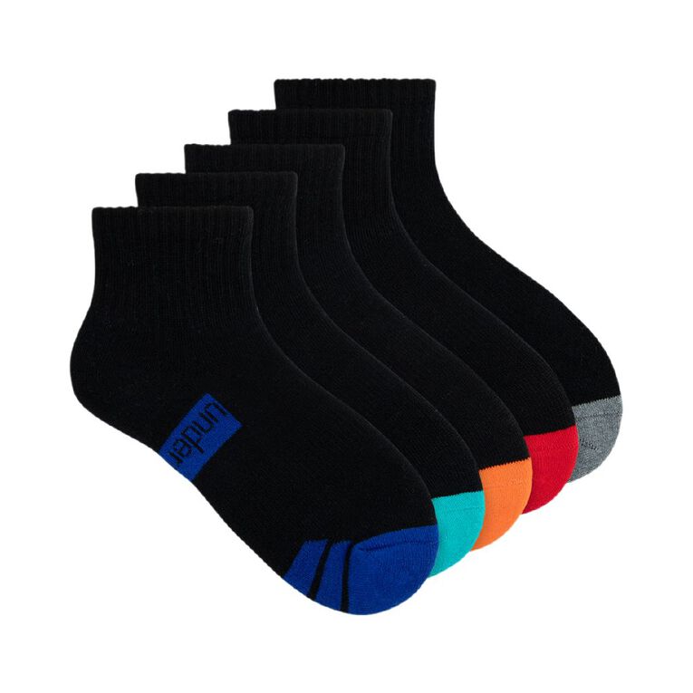 Underworks Boys' Cushioned Sport Quarter Crew Socks 5 Pack, Black, hi-res