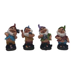 Kiwi Garden Gnome Gardener Assorted 16cm