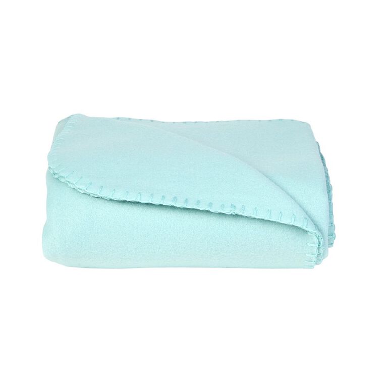 Living & Co Polar Fleece Throw 127cm x 152cm, , hi-res