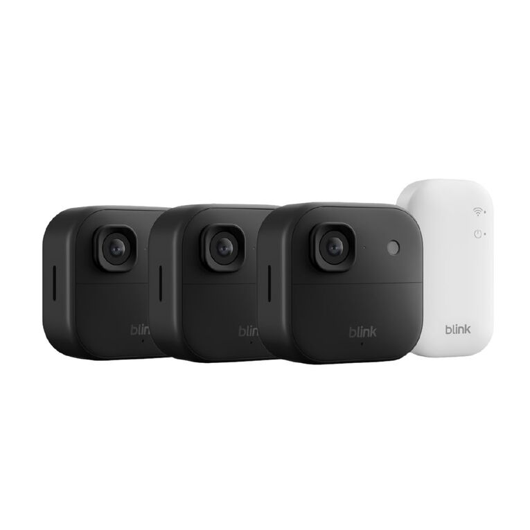 Blink Outdoor 2K+ With Sync Module Core 3 Pack Black, , hi-res