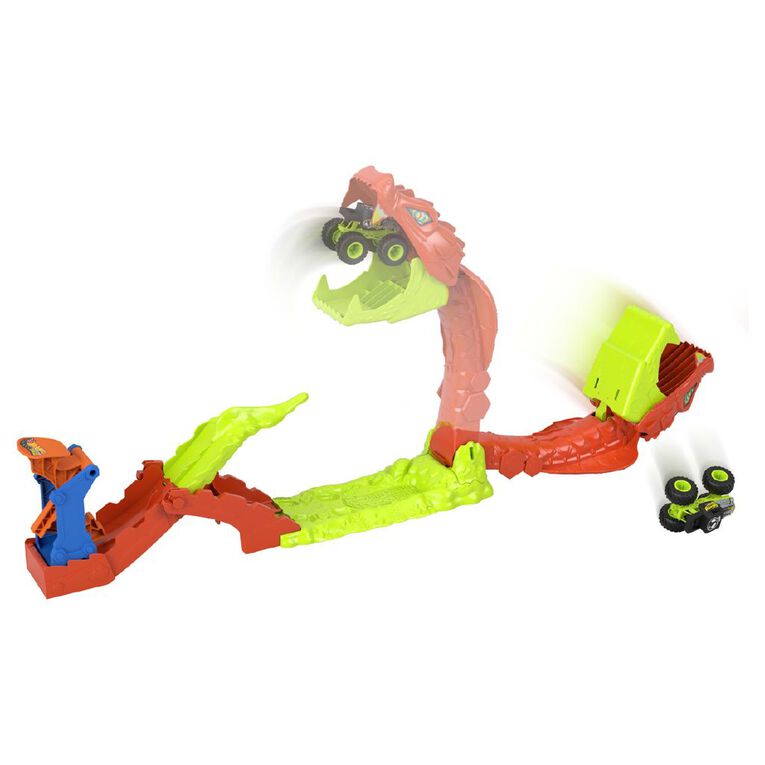 Hot Wheels Monster Trucks Snakebite Slamout Playset, , hi-res