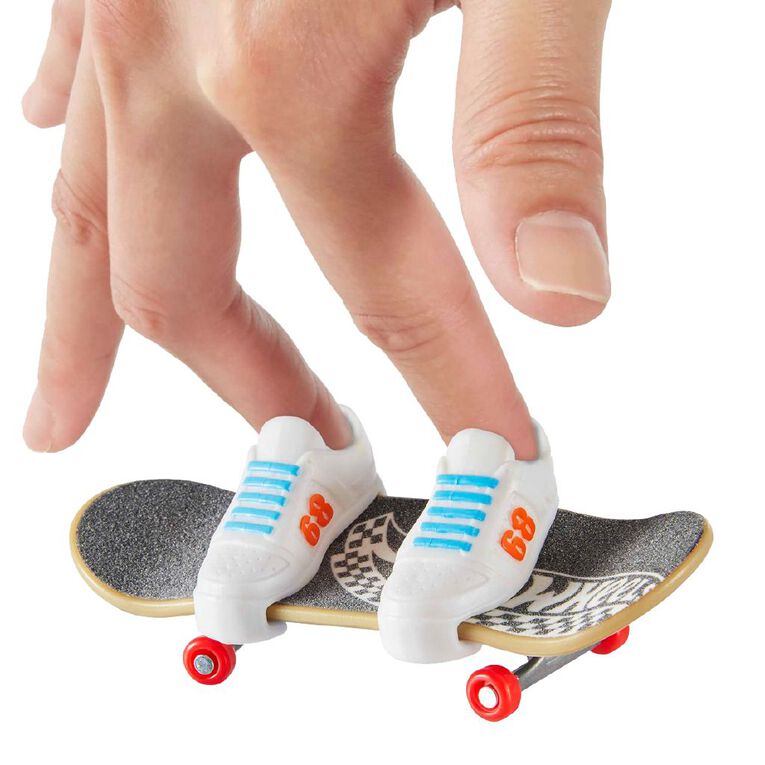 Hot Wheels Skate Fingerboard Board & Shoe Assorted Assorted The Warehouse