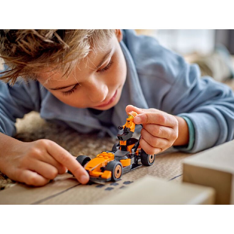 LEGO CITY F1 Driver With McLaren Race Car 60442, , hi-res