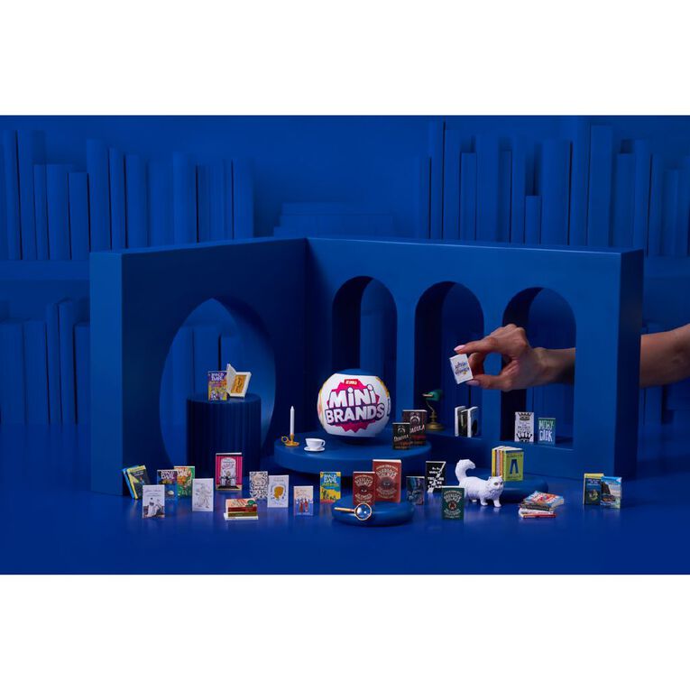 Zuru Mini Brands Book Series 2, , hi-res