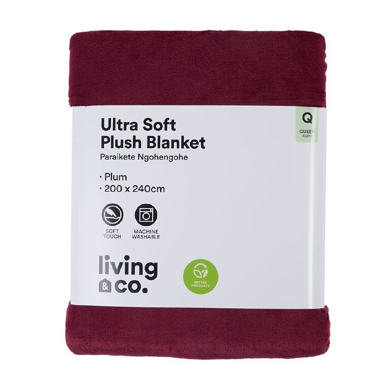 Living & Co Ultra Soft Plush Blanket Plum Queen, , hi-res