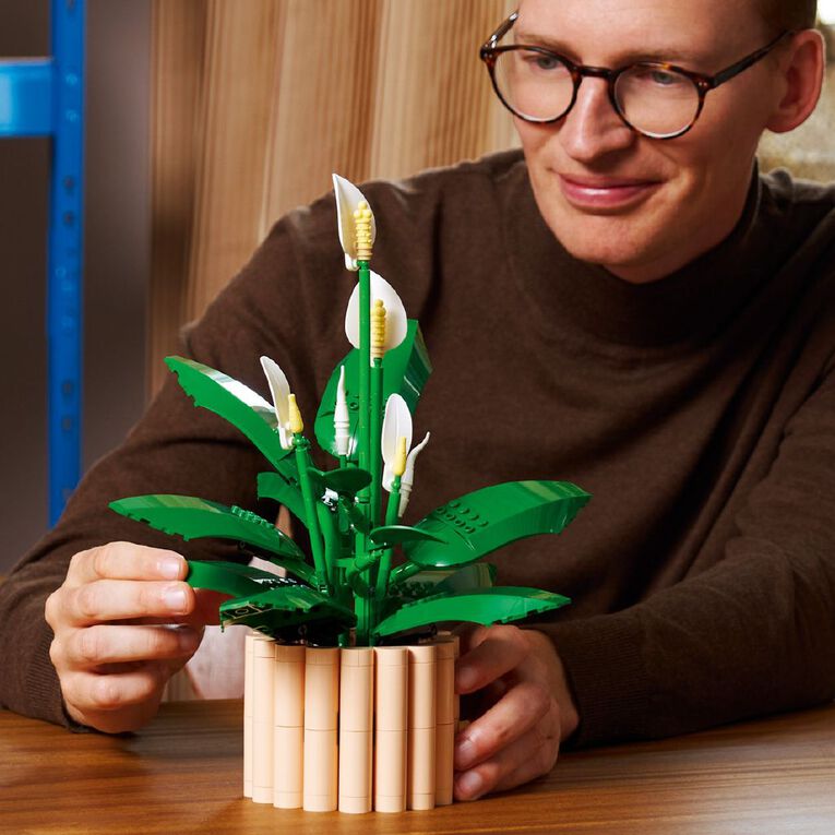 LEGO Botanicals Peace Lilly 11504, , hi-res
