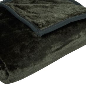 Living & Co 400gsm Mink Feel Blanket Green Queen