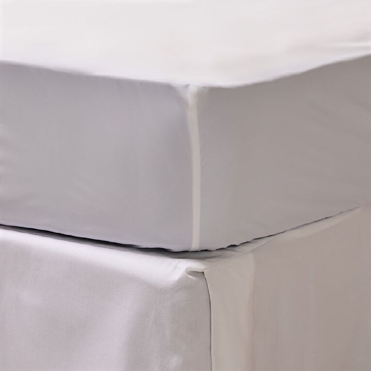 Living & Co Mattress Protector Waterproof White Single, , hi-res
