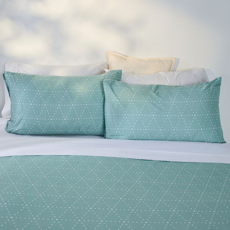 Living & Co Microfibre Duvet Cover Set Stella Green Double, Green, hi-res