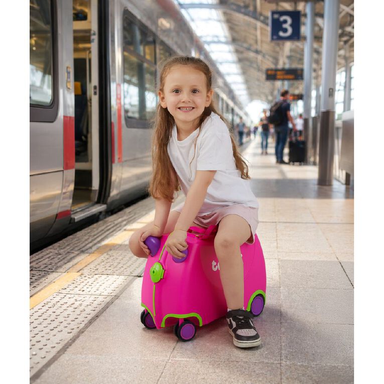 Trunki Ride On Suitcase Pink, , hi-res