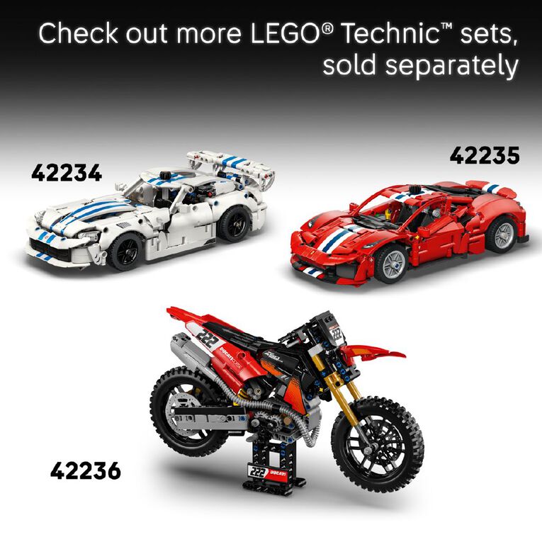 LEGO Technic Batmobile Tumbler 42239, , hi-res