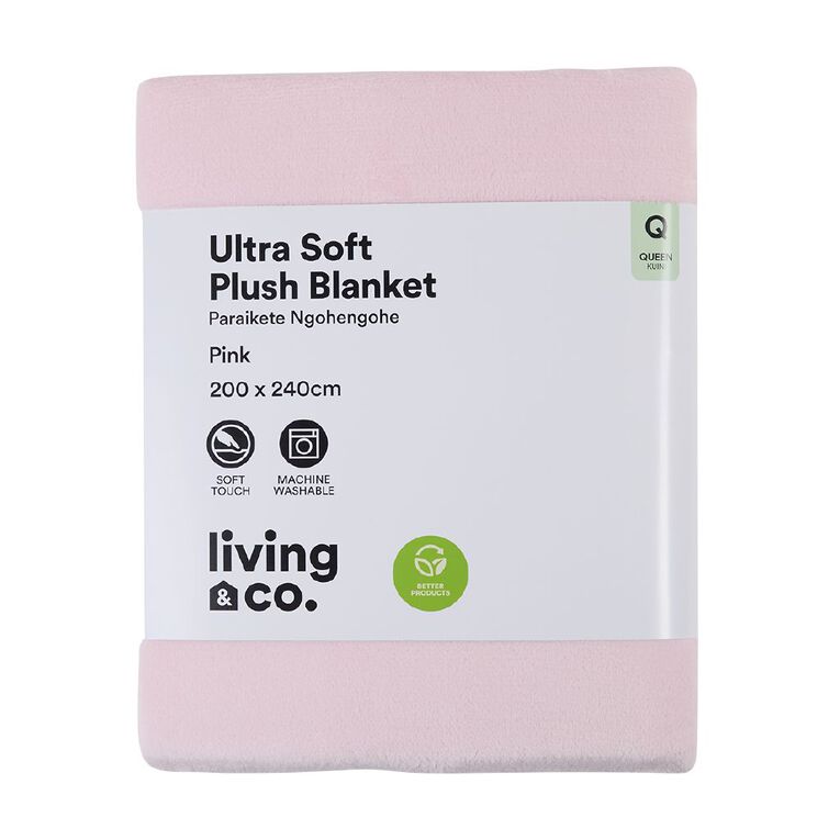 Living & Co Ultra Soft Plush Blanket Pink Queen, , hi-res