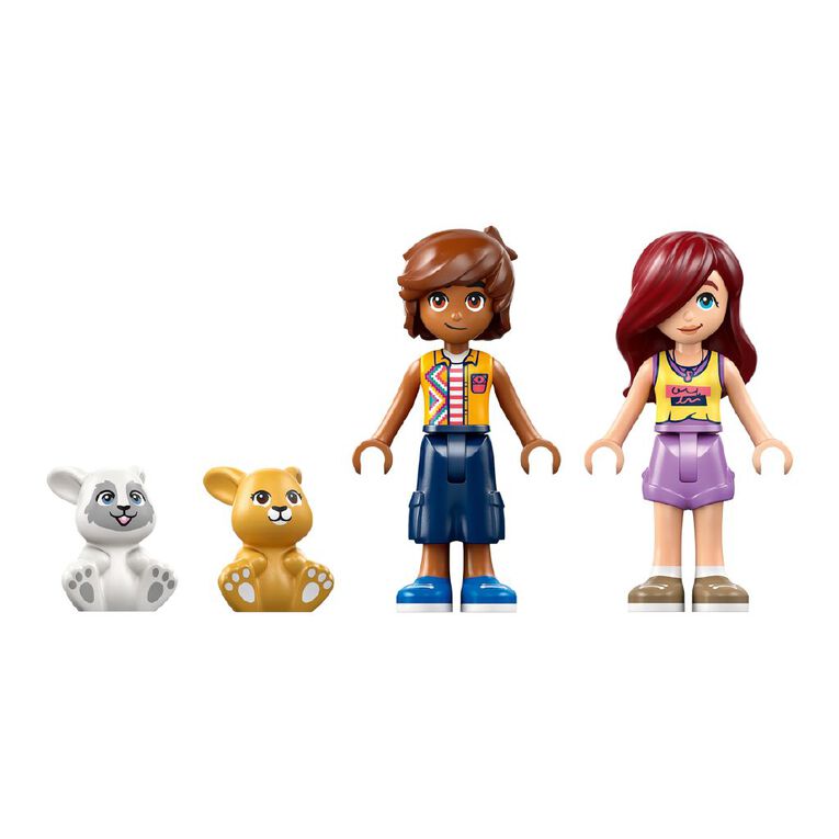 LEGO Friends Heartlake City Bunny Hotel 42679, , hi-res