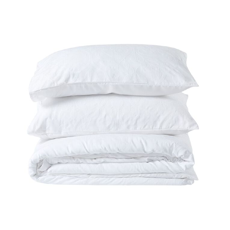Living & Co Duvet Cover Set Matelasse White Queen, , hi-res