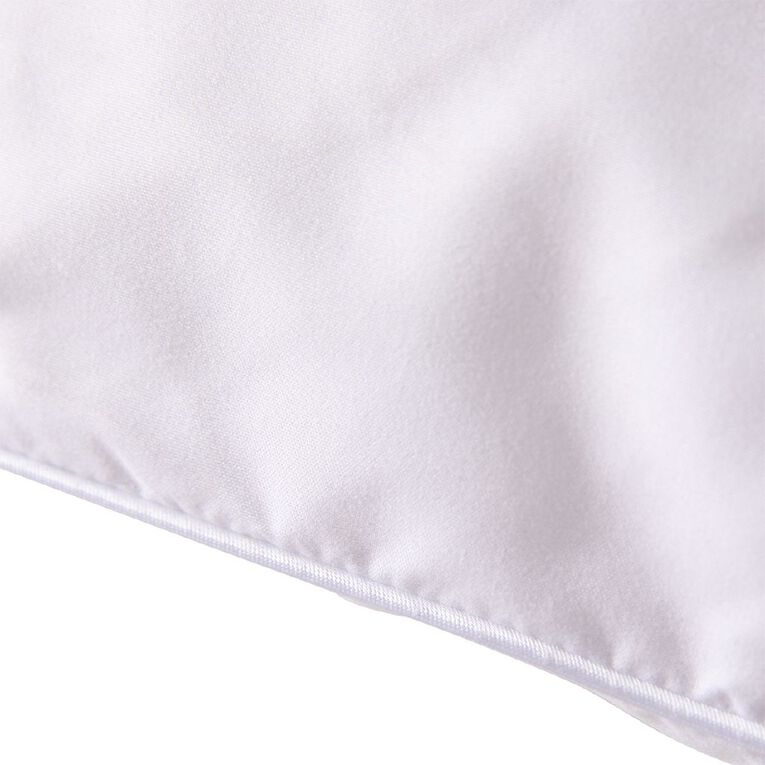 Living & Co Duvet Inner Silk Touch White Queen, , hi-res