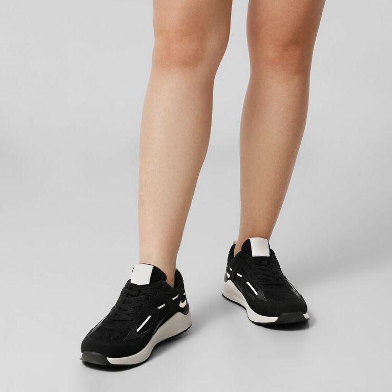 Active Intent Women's Nanette Trainers, Black, hi-res