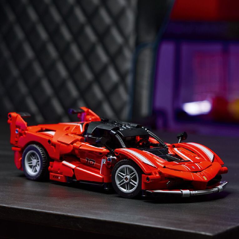 LEGO Technic Ferrari FXX K 42212, , hi-res