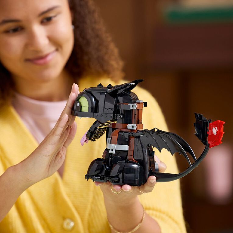 LEGO Icons How to Train Your Dragon Toothless 10375, , hi-res