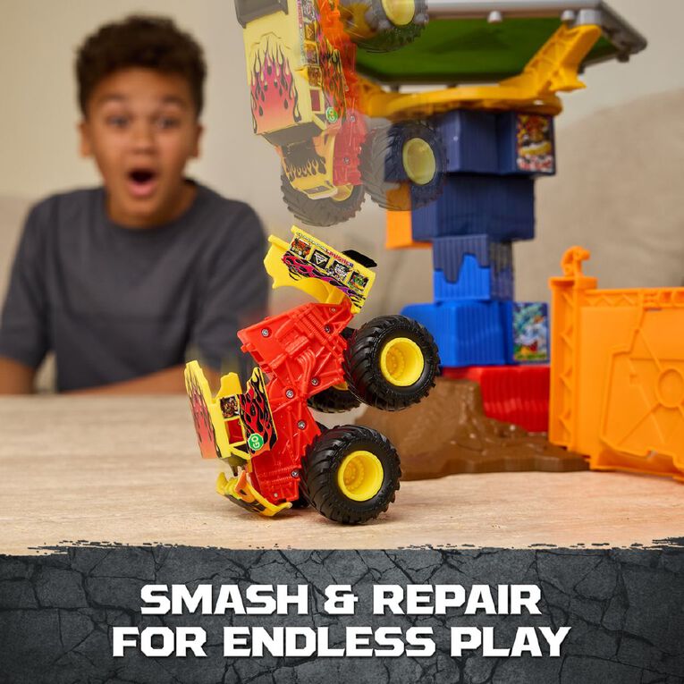 Monster Jam Crash Course Playset 1:64, , hi-res