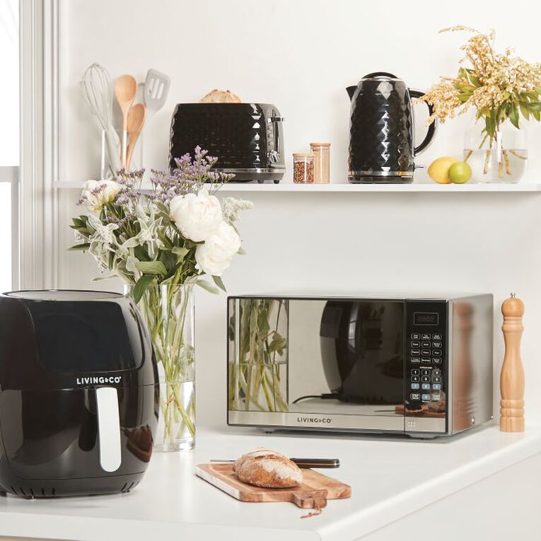 Living & Co Diamond Toaster 2 Slice Black Black The Warehouse