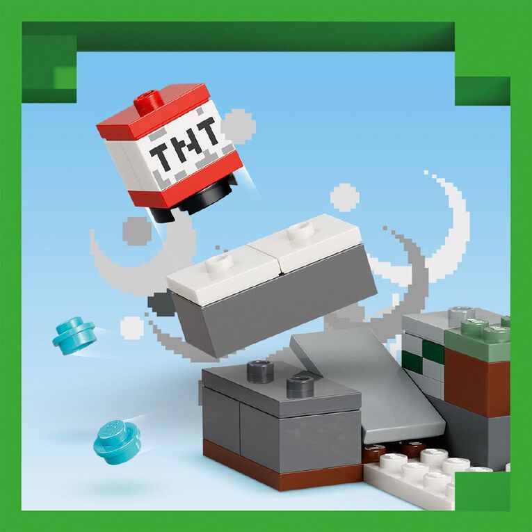 LEGO Minecraft Steve's Taiga Adventure 21583, , hi-res
