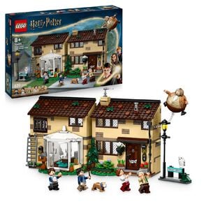 LEGO Harry Potter Privet Drive Aunt Marges Visit 76451