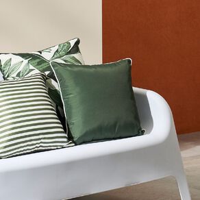 Living & Co Outdoor Cushion Plain Green 40cm x 40cm