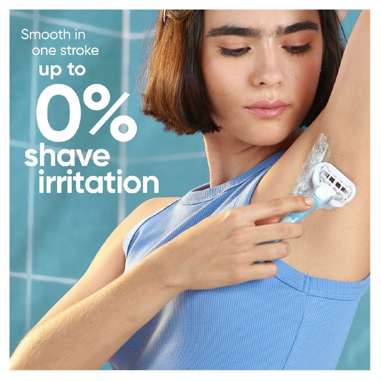 Gillette Venus Deluxe Smooth Sensitive Razor Blade 4 Pack, , hi-res
