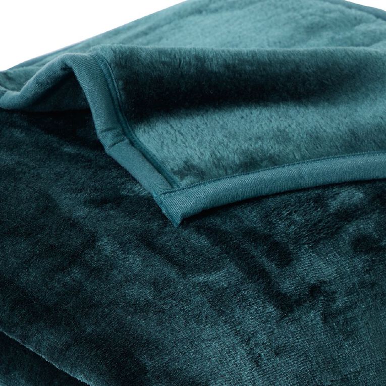 Living & Co 500gsm Mink Feel Blanket Embossed Green Queen, , hi-res