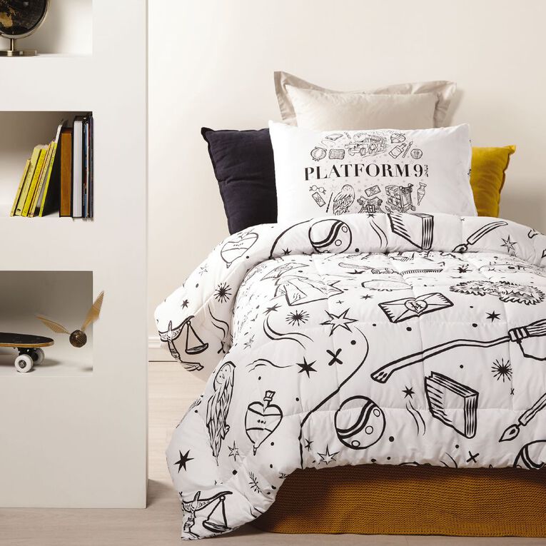 Harry Potter Comforter Set Platform 9 3 4 King Single The Warehouse Harry Potter Comforter Set Platform 9 3, King Single Bed Duvet Size