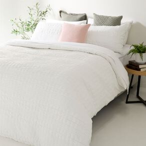 Living & Co Duvet Cover Set Puff Jacquard White King