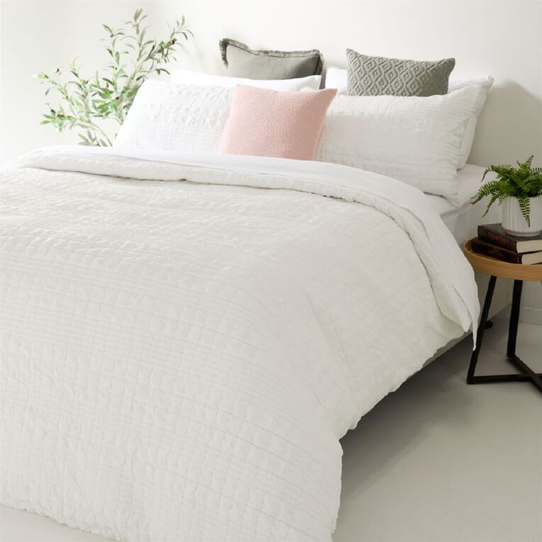 Living & Co Duvet Cover Set Puff Jacquard White King, , hi-res