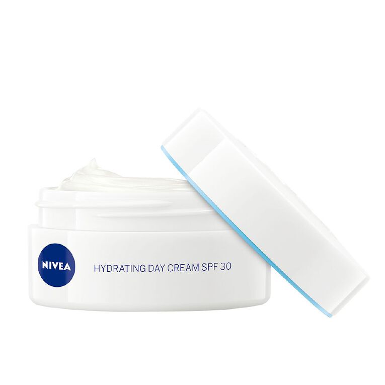 Nivea Daily Essentials Light Moisturising Day Cream SPF30 50ml, , hi-res