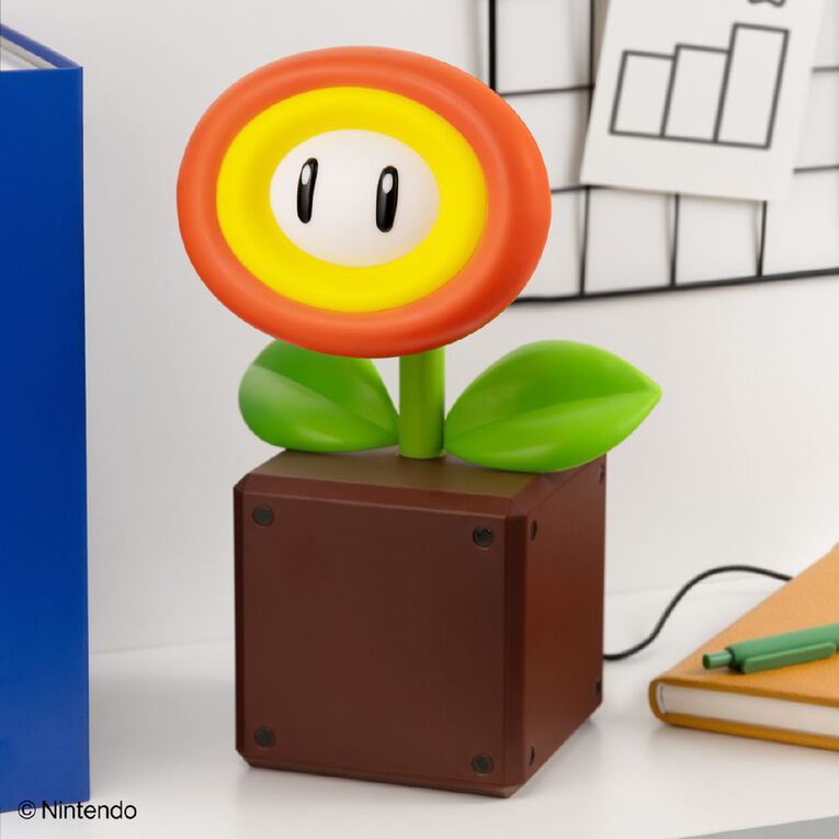 Paladone Super Mario Fire Flower Lamp, , hi-res