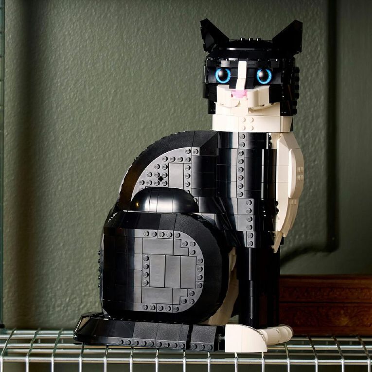 LEGO IDEAS Tuxedo Cat 21349, , hi-res