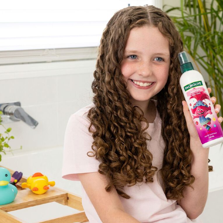 Palmolive Fashion Girl Detangler Spray 250ml, , hi-res