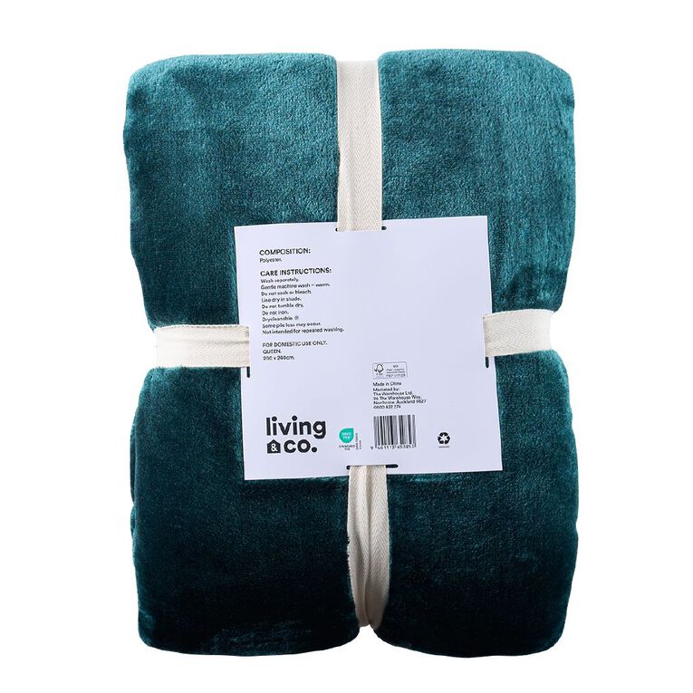 Living & Co 500gsm Mink Feel Blanket Embossed Green Queen, , hi-res
