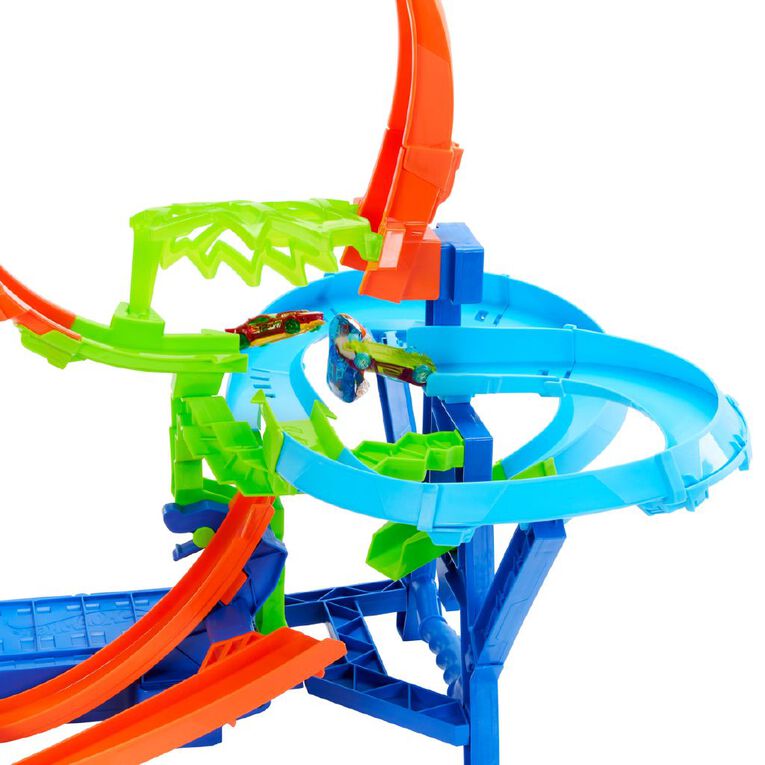 Hot Wheels Stunt Tracks Mid Air Crash Trackset, , hi-res